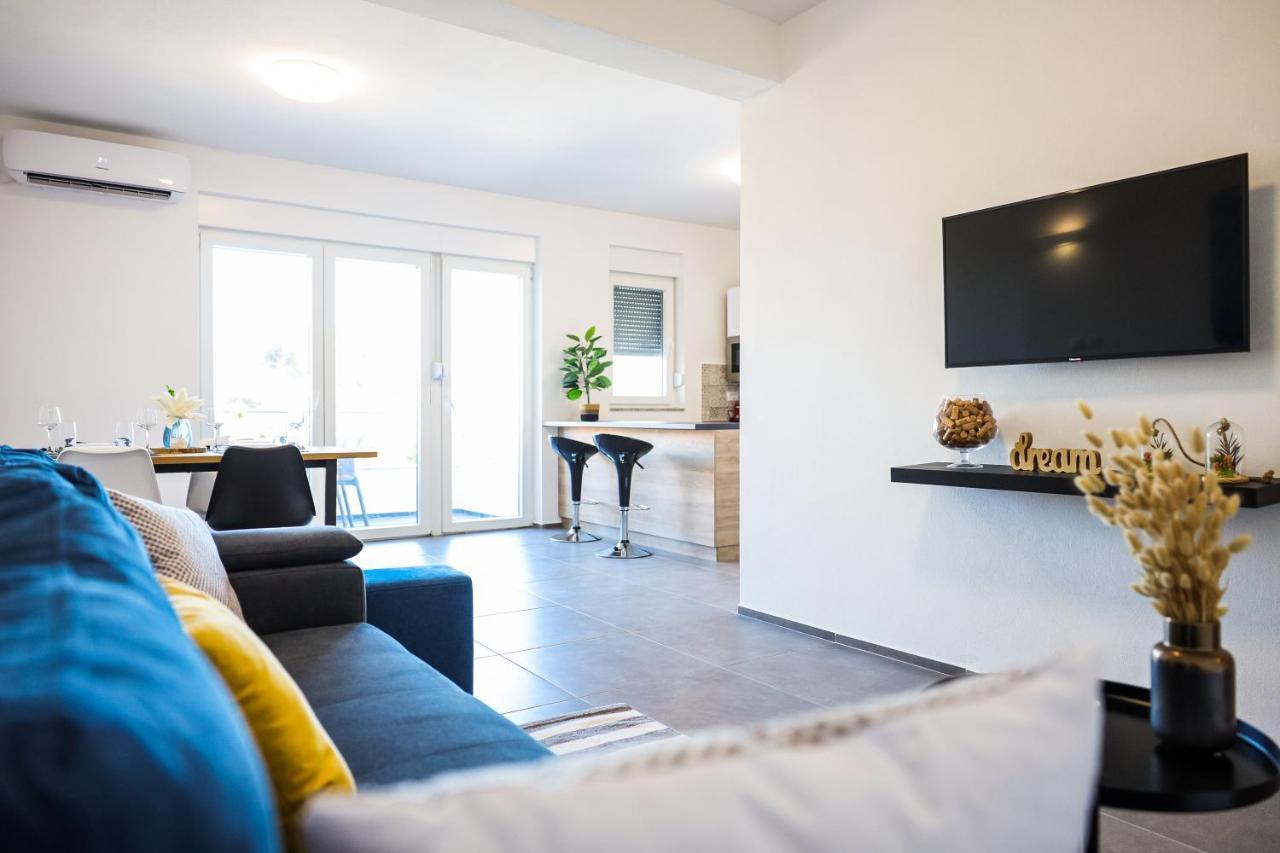 1Oak Rentals Vir Luaran gambar