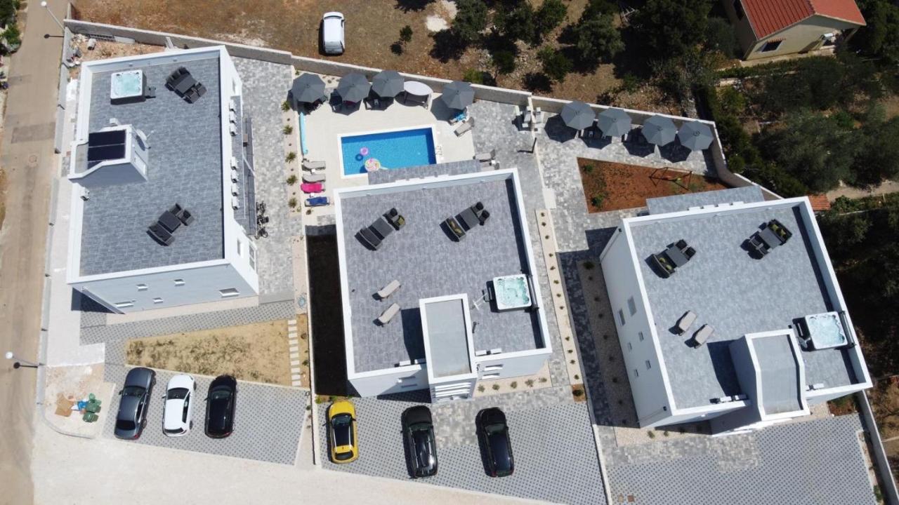 1Oak Rentals Vir Luaran gambar