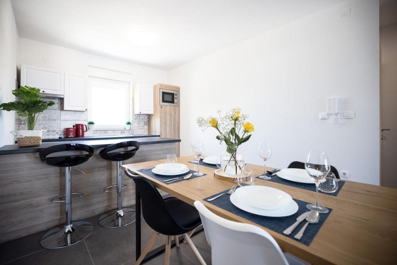 1Oak Rentals Vir Luaran gambar